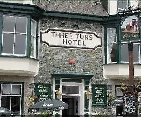 The Three Tuns 3*