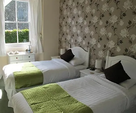 The Three Tuns Han/Misafirhane 3*
