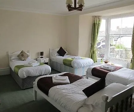 The Three Tuns Han/Misafirhane Helston